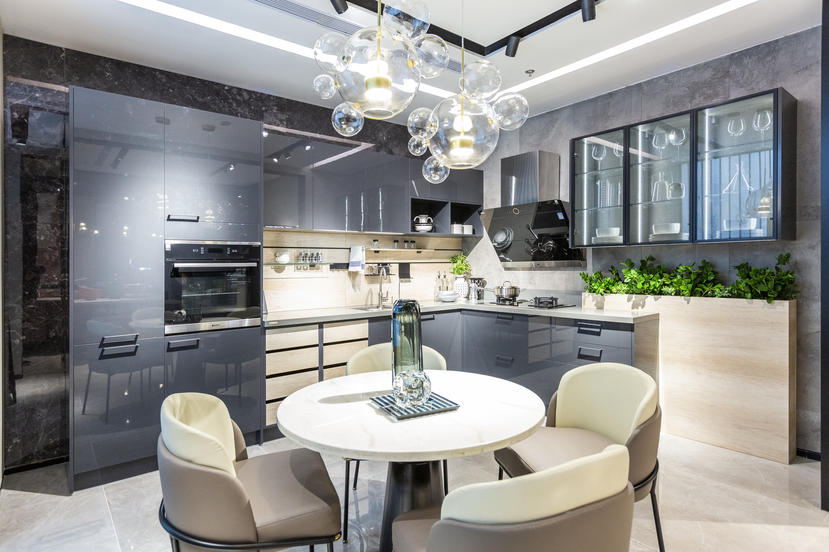 Modern Glossy Grey Kitchen Cabinet with an L-shaped Design by OPPEIN Kenya